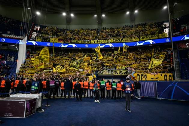 Dortmunder Fans, Paris Saint-Germain vs. Borussia Dortmund, Fussball, Champions League, Halbfinale, 07.05.2024 Paris Nordrhein-Westfalen Frankreich