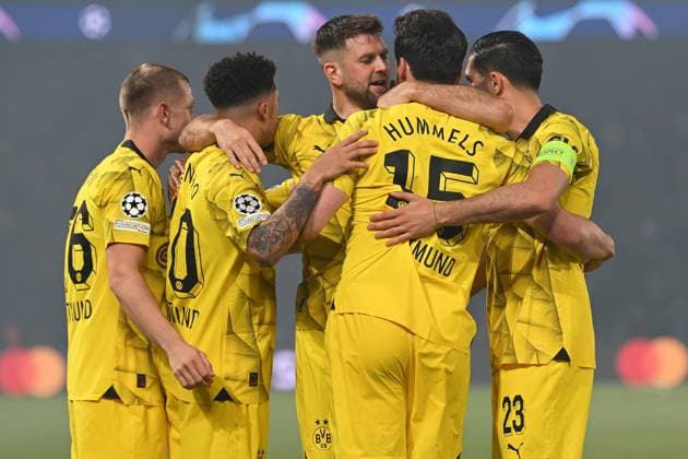 Paris, Parc des Princes, 07.05.24, GER, Herren, UEFA Champions League, Halbfinale, Saison 2023-2024, Paris Saint Germain - Borussia Dortmund Bild: Mats HUMMELS (Dortmund) jubelt nach seinem Tor zum 0:1 Only for editorial use! UEFA regulations prohibit any use of photographs as image sequences and or quasi-video. Frankreich