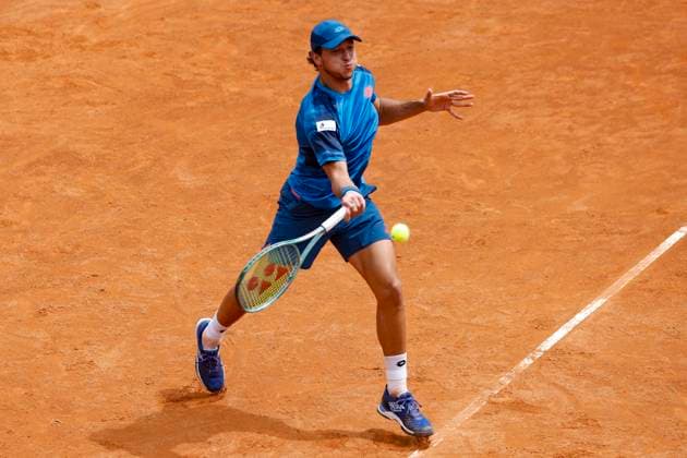 May 8, 2024, Rome, ITALY: Luciano Darderi of Italy in action during his men s singles 1st round match against Denis Shapovalov of Canada (not pictured) at the Italian Open tennis tournament in Rome, Italy, 08 May 2024 ANSA FABIO FRUSTACI Italian Open tennis tournament  - ZUMAa110 20240508_zaf_a110_010 Copyright: xFabioxFrustacix