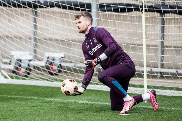 UEFA Europa League: Abschlusstraining Bayer 04 Leverkusen Lukas Hradecky (Bayer 04 Leverkusen, 1) am Ball UEFA Europa League: Abschlusstraining Bayer 04 Leverkusen; Leverkusen, Ulrich-Haberland-Stadion am 08.052024 Copyright: xBEAUTIFULxSPORTS Wunderlx