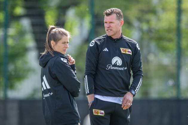 Training 1. FC Union Berlin; Berlin 08.05.2024 Marie Louise Eta (Interims Co Trainerin 1. FC Union Berlin), Marco Grote (Interimstrainer 1. FC Union Berlin) Training 1. FC Union Berlin, Stadion An der Alten Försterei, Berlin 08.05.2024 *** Training 1 FC Union Berlin Berlin 08 05 2024 Marie Louise Eta Interim Co Coach 1 FC Union Berlin , Marco Grote Interim Coach 1 FC Union Berlin Training 1 FC Union Berlin, Stadion An der Alten Försterei, Berlin 08 05 2024 Copyright: xBEAUTIFULxSPORTS LucianoxLimax