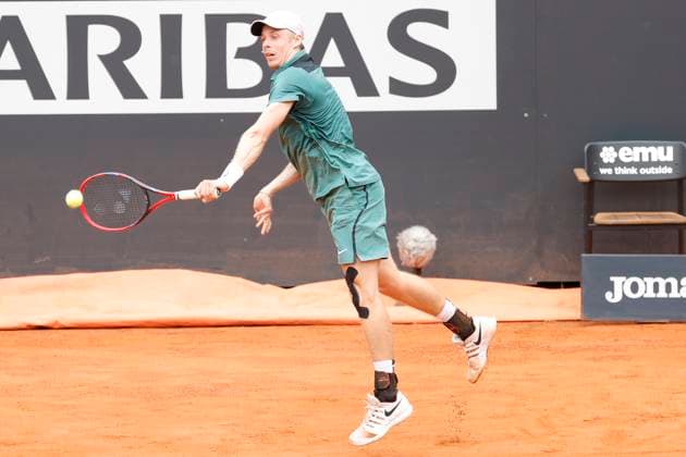 May 8, 2024, Rome, Lazio, Italy: Denis Shapovalov (CAN) is playing during the first round match Luciano Darderi (ITA) against on day three of the Internazionali BNL D Italia 2024 at Foro Italico on May 08, 2024 in Rome, Italy. Rome Italy - ZUMAl131 20240508_zsp_l131_039 Copyright: xCiroxDexLucax