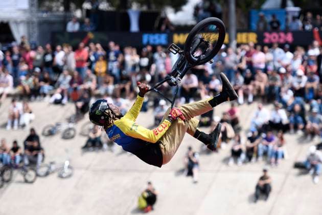 Sport Themen der Woche KW19 Sport Bilder des Tages CAMACHO Jonathan (ECU) lors des qualifications pour la Coupe du Monde hommes de BMX Freestyle Park lors du FISE Ã Montpellier, le 6 mai 2024. CYCLISME : Qualifications BMX Freestyle Park - FISE Montpellier - 08 05 2024 ValentinaClaret Panoramic 