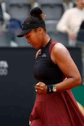 May 8, 2024, Rome, ITALY: Naomi Osaka of Japan in action during her women s singles 1st round match against Clara Burel of France (not pictured) at the Italian Open tennis tournament in Rome, Italy, 08 May 2024 ANSA FABIO FRUSTACI Italian Open tennis tournament  - ZUMAa110 20240508_zaf_a110_031 Copyright: xFabioxFrustacix