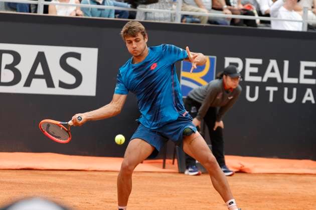 May 8, 2024, Rome, Lazio, Italy: Flavio Cobolli (ITA) is playing during the first round match ) against Maximilian Marterer (GER) on day three of the Internazionali BNL D Italia 2024 at Foro Italico on May 08, 2024 in Rome, Italy. Rome Italy - ZUMAl131 20240508_zsp_l131_068 Copyright: xCiroxDexLucax