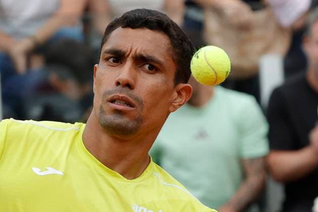 Internazionali BNL D Italia 2024 - Day Three Thiago Monteiro of Brazil is celebrating after winning his first-round match against Gael Monfils of France on day three of the Internazionali BNL D Italia at Foro Italico in Rome, Italy, on May 8, 2024. Roma Lazio Italy  Copyright: xCiroxDexLucax originalFilename:deluca-internaz240508_npqWb.jpg