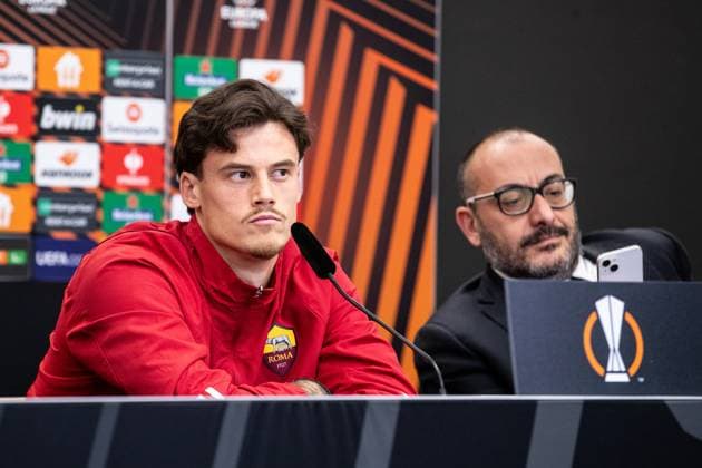 AS Roma, Pressekonferenz; 08.05.2024 Mile Svilar (AS Roma, 99) Bayer 04 Leverkusen, Pressekonferenz zum Spiel der UEFA Europa League: Bayer 04 Leverkusen - AS Roma; BayArena, Leverkusen; 08.05.2024 Copyright: xBEAUTIFULxSPORTS Buriakovx