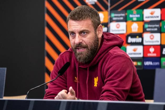 AS Roma, Pressekonferenz; 08.05.2024 Daniele De Rossi (AS Roma, Cheftrainer) Bayer 04 Leverkusen, Pressekonferenz zum Spiel der UEFA Europa League: Bayer 04 Leverkusen - AS Roma; BayArena, Leverkusen; 08.05.2024 Copyright: xBEAUTIFULxSPORTS Buriakovx