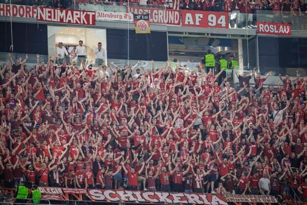 Fans FC Bayern , Real Madrid vs. FC Bayern Muenchen, Fussball, Champions League, Halbfinale, 08.05.2024 Madrid Madrid Spanien