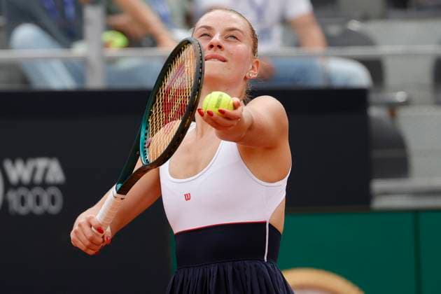 May 9, 2024, Rome, Lazio, Italy: Marta Kostyuk (UKR is playing during the first round match against. Naomi Osaka (JPN) on day Four of the Internazionali BNL D Italia 2024 at Foro Italico on May 09, 2024 in Rome, Italy. Rome Italy - ZUMAl131 20240509_zsp_l131_059 Copyright: xCiroxDexLucax