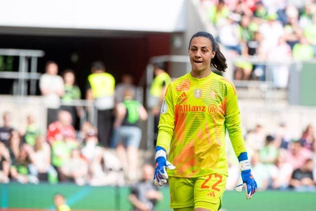 Maria Luisa Mala Grohs (FC Bayern Muenchen, 22) unzufrieden, GER, FC Bayern Muenchen (FCB) vs VfL Wolfsburg (WOB), Fussball DFB Pokalfinale der Frauen 2024, 09.05.2024 DFB regulations prohibit any use of photographs as image sequences and or quasi-video GER, FC Bayern Muenchen (FCB) vs VfL Wolfsburg (WOB), Fussball DFB Pokalfinale der Frauen 2024, 09.05.2024 Koeln Copyright: xEibner-Pressefoto Memmlerx EP_MMR