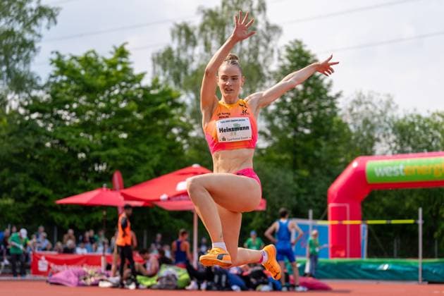 Sport Themen der Woche KW19 Sport Bilder des Tages Heinzmann Aliena Juliette (LG Nord Berlin, 104), Dreisprung, Frauen, GER, Leichtathletik, Athletics, Tag der Ueberflieger, 09.05.2024, GER, Leichtathletik, Athletics, Tag der Ueberflieger, 09.05.2024 Essen *** Heinzmann Aliena Juliette LG Nord Berlin, 104 , Triple Jump, Women, GER, Leichtathletik, Athletics, Tag der Ueberflieger, 09 05 2024, GER, Leichtathletik, Athletics, Tag der Ueberflieger, 09 05 2024 Essen Copyright: xStefanxMayerx EP_SMR