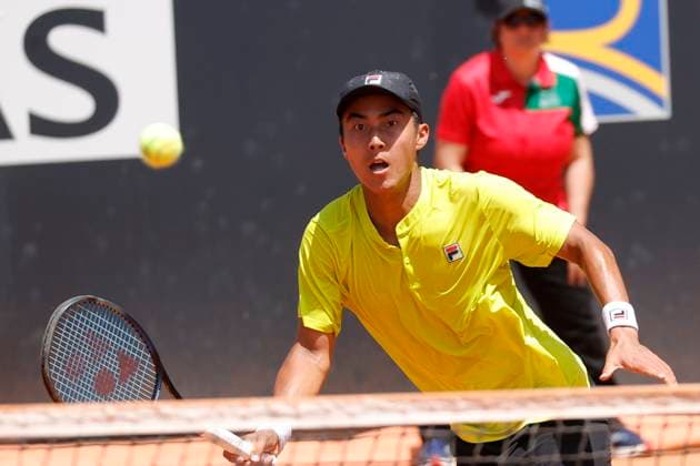 Internazionali BNL D Italia 2024 - Day Four Rinky Hijikata of Australia is playing against Jaume Munar of Spain during the first round match on day four of the Internazionali BNL D Italia at Foro Italico in Rome, Italy, on May 9, 2024. Rome Italy  Copyright: xCiroxDexLucax originalFilename:deluca-internaz240509_npYuM.jpg