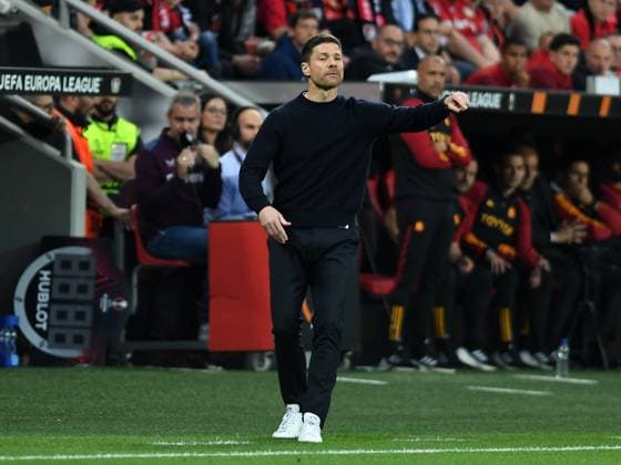 09.05.2024, Leverkusen, Germany, BayARENA, Bayer 04 Leverkusen vs AS Rom - UEFA Europa League 2023 2024 - Semi-finals second leg, Trainer Xabier Xabi Alonso (Bayer 04 Leverkusen) gestikuliert, gestik (Foto Ralf Treese) Leverkusen BayARENA North Rhine-Westphalia Germany