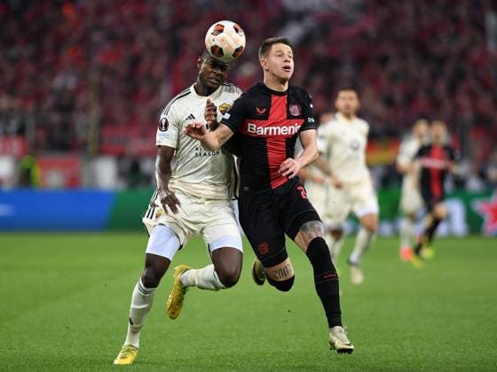 09.05.2024, Leverkusen, Germany, BayARENA, Bayer 04 Leverkusen vs AS Rom - UEFA Europa League 2023 2024 - Semi-finals second leg, Evan Ndicka (AS Rom) und Adam Hlozek (Bayer 04 Leverkusen) im Zweikampf (Foto Ralf Treese) Leverkusen BayARENA North Rhine-Westphalia Germany