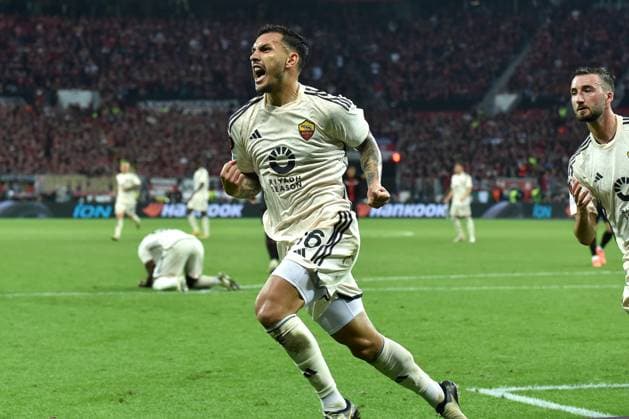 09.05.2024, Leverkusen, Germany, BayARENA, Bayer 04 Leverkusen vs AS Rom - UEFA Europa League 2023 2024 - Semi-finals second leg, Leandro Paredes (AS Rom) Torjubel, jubelt nach seinem Treffer zum 0:2 (Foto Ralf Treese) Leverkusen BayARENA North Rhine-Westphalia Germany