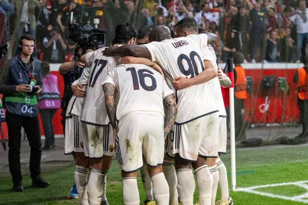 GER, EL, Bayer 04 Leverkusen vs AS Roma, Saison 2023 24, 09.05.2024, BayArena, Leverkusen, GER, EL, Bayer 04 Leverkusen vs AS Roma, Saison 2023 24, Im Bild: Jubel nach dem Tor zum 0 : 2 ;Torjubel Jubel; jubelt; jubeln; Leandro Paredes (AS Roma, 16) Gestik, Mimik, Emotionen;