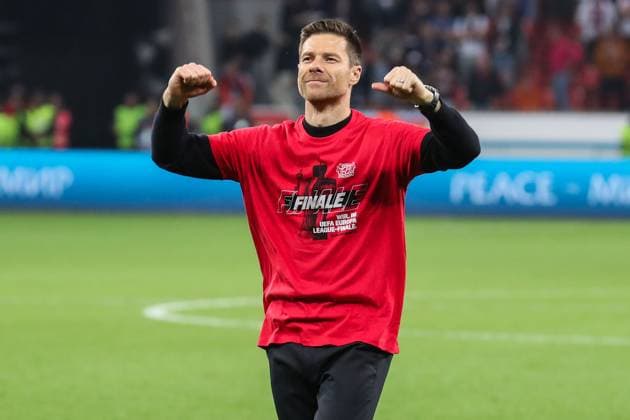 Europa League - Bayer 04 Leverkusen - AS Rom am 09.05.2024 in der BayArena in Leverkusen Trainer Xabi Alonso (Leverkusen) jubelt und freut sich über den Einzug in das Finale