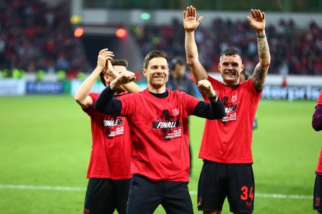 Bayer 04 Leverkusen vs. AS Roma, Fussball, Europa League, Halbfinale, Rueckspiel, 09.05.2024 Cheftrainer Xabi Alonso (Bayer 04 Leverkusen) feiert den Einzug in das Finale Leverkusen NRW Deutschland