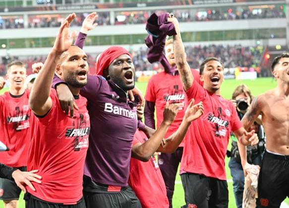 08.05.2024, xjrdrx, Fussball UEFA Europa League, Bayer 04 Leverkusen - AS Roma emspor, v.l. Jonathan Tah (Bayer Leverkusen), Victor Boniface (Bayer Leverkusen) jubeln jubelt nach Spielende celebrate at the end of the match. (DFL DFB REGULATIONS PROHIBIT ANY USE OF PHOTOGRAPHS as IMAGE SEQUENCES and or QUASI-VIDEO) Leverkusen