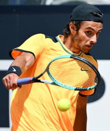May 10, 2024, Rome: Lorenzo Musetti of Italy in action during his men s singles second round match against Terence Atmane of France at the Italian Open tennis tournament in Rome, Italy, 10 May 2024. ANSA ETTORE FERRARI Italian Open tennis tournament  - ZUMAa110 20240510_zaf_a110_025 Copyright: xEttorexFerrarix