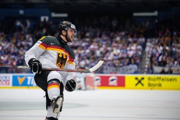 Sport Themen der Woche KW19 Sport Bilder des Tages 240510 Lukas Kalble of Germany celebrates the 2-3 goal during the 2024 IIHF Ice hockey, Eishockey World Championship, WM, Weltmeisterschaft group stage game between Slovakia and Germany on May 10, 2024 in Ostrava. Photo: Maxim ThorÃ BILDBYRAN kod MT MT0573 ishockey ice hockey ishockey-vm slovakien tyskland 2024 iihf ice hockey world championship bbeng slovakia germany jubel *** 240510 Lukas Kalble of Germany celebrates the 2 3 goal during the 2024 IIHF Ice Hockey World Championship group stage game between Slovakia and Germany on May 10, 2024 in Ostrava Photo Maxim ThorÃ BILDBYRAN kod MT MT0573 ishockey ice hockey ishockey vm slovakia germany 2024 iihf ice hockey world championship bbeng slovakia germany jubel  Copyright: MAXIMxTHORE BB240510MT045