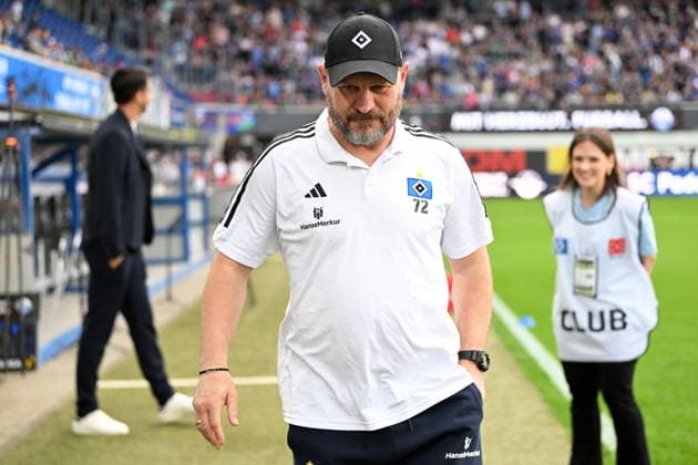 Paderborn, Home Deluxe Arena, 10.05.24, GER, Herren, 2.Bundesliga, Saison 2023-2024, SC Paderborn 07 - Hamburger SV Bild: Trainer Steffen BAUMGART (Hamburg) Only for editorial use! DFL regulations prohibit any use of photographs as image sequences and or quasi-video. NRW Deutschland