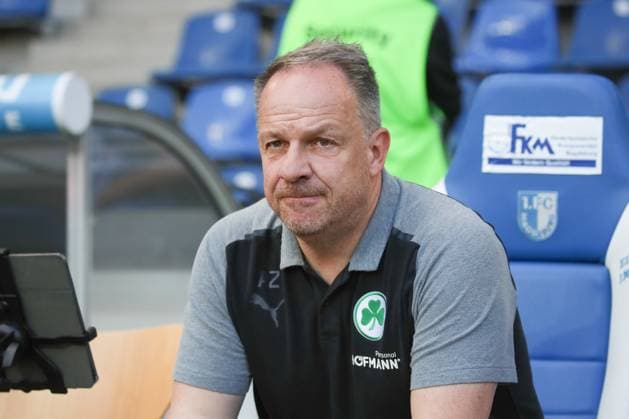 10.05.2024, xgox, Fussball 2. Bundesliga, 1. FC Magdeburg - SpVgg Greuther Fuerth emspor, v.l. Alexander Zorniger (Fuerth, Trainer) Portrait, Portraet, Einzelbild (DFL DFB REGULATIONS PROHIBIT ANY USE OF PHOTOGRAPHS as IMAGE SEQUENCES and or QUASI-VIDEO) Magdeburg