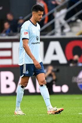 Paderborn, Home Deluxe Arena, 10.05.24, GER, Herren, 2.Bundesliga, Saison 2023-2024, SC Paderborn 07 - Hamburger SV Bild: Robert GLATZEL (Hamburg) Only for editorial use! DFL regulations prohibit any use of photographs as image sequences and or quasi-video. NRW Deutschland