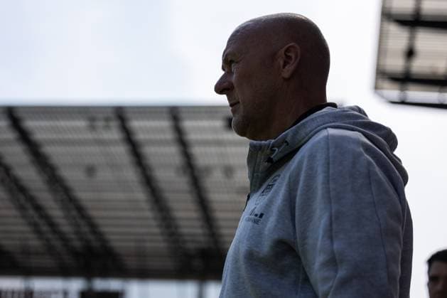 SGS Essen vs. 1. FC Köln; Essen, 11.05.2024 Markus Högner (Trainer SGS Essen) Google Pixel Frauen-Bundesliga 21. Spieltag: SGS Essen vs. 1. FC Köln, Stadion an der Hafenstraße am 11.05.2024. DFB DFL REGULATIONS PROHIBIT ANY USE OF PHOTOGRAPHS AS IMAGE SEQUENCES AND OR QUASI-VIDEO. Copyright: xBEAUTUFULxSports Richterx