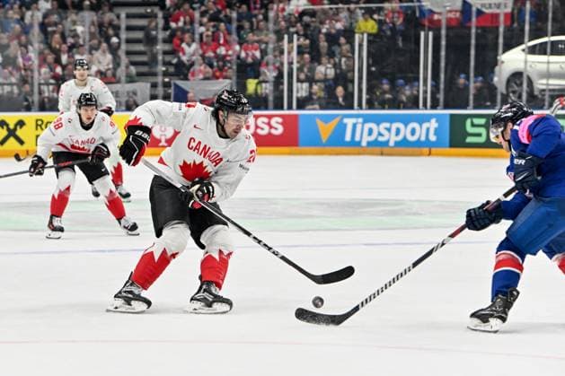 PRAGUE, CZECH REPUBLIC - MAY 11: Nick Paul of Canada chases the puck during the preliminary round match between Great Britain and Canada at Prague Arena on May 11, 2024 in Prague, Czech Republic. Prague Prague Arena Czech Republic Copyright: xJustPictures.ch AndreaxBrancax jp-en-EuSpIm-AB_11052024_AAB_4547