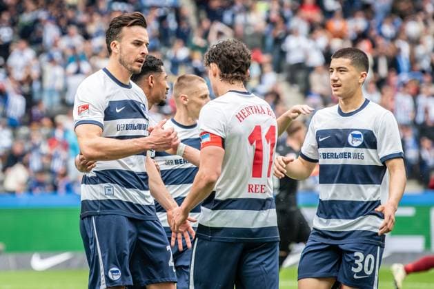 2. Fußball Bundesliga, Hertha BSC vs 1. FC Kaiserslautern; Berlin, 11.05.2024 Torjubel zum 1:0 durch Haris Tabakovic (Hertha BSC, 25), Fabian Reese (Hertha BSC, 11) 2. Fußball Bundesliga, Hertha BSC vs 1. FC Kaiserslautern, Olympiastadion, Berlin, 11.05.2024 DFL REGULATIONS PROHIBIT ANY USE OF PHOTOGRAPHS AS IMAGE SEQUENCES AND OR QUASI-VIDEO.