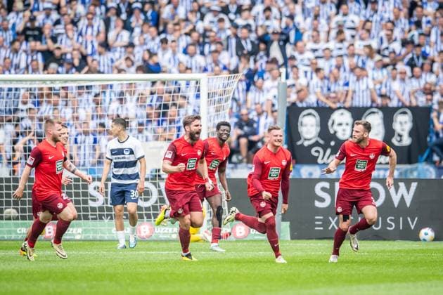 2. Fußball Bundesliga, Hertha BSC vs 1. FC Kaiserslautern; Berlin, 11.05.2024 Torjubel zum 1:1 durch Marlon Ritter (1. FC Kaiserslautern, 7) 2. Fußball Bundesliga, Hertha BSC vs 1. FC Kaiserslautern, Olympiastadion, Berlin, 11.05.2024 DFL REGULATIONS PROHIBIT ANY USE OF PHOTOGRAPHS AS IMAGE SEQUENCES AND OR QUASI-VIDEO.