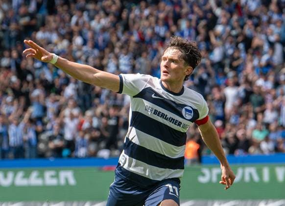 Sport Bilder des Tages Fussball, Herren, Saison 2023 2024, 2. Bundesliga (33. Spieltag), Hertha BSC - 1. FC Kaiserslautern, Fabian Reese (Hertha BSC), Jubel nach Tor zum 3:1, 11.05. 2024,