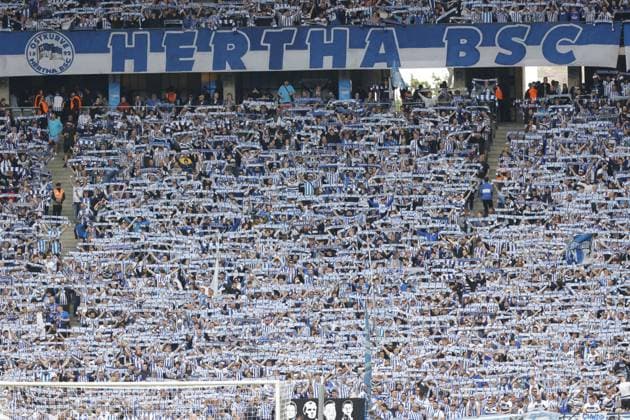 Hertha BSC Fans, Deutschland, Berlin, Olympiastadion, Fussball, Herren, Saison 2023 2024, 2. Bundesliga, (33. Spieltag), Hertha BSC - 1. FC Kaiserslautern