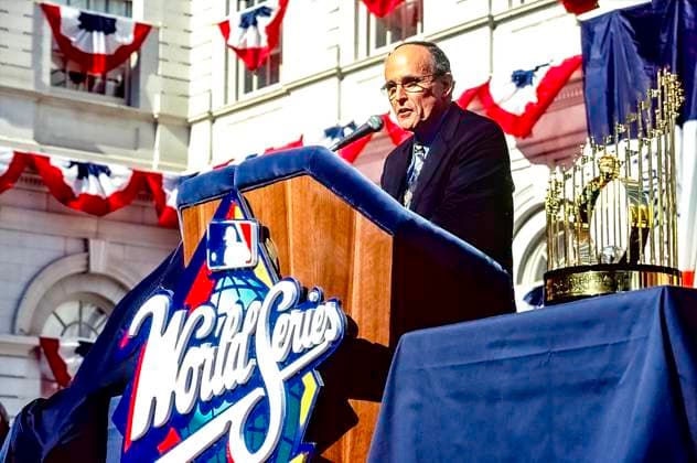 Archivbilder der Woche Sport KW19 NYC Mayor Rudy Giuliani NYC Mayor Rudy Giuliani at the 1999 NY Yankee World Series Victory Parade New York NY United States Copyright: xDUOMO PCNx BB9978 YK001