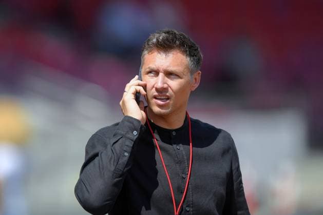 Soeren Gonther (Geschaeftsfuehrer und Finanzen (KSV Hessen Kassel) mit Telefon, GER, KSV Hessen Kassel vs TuS Koblenz, Fussball, Regionalliga Suedwest, Saison 2023-2024, 33. Spieltag, 11.05.2024, GER, Fussball, Regionalliga Suedwest - KSV Hessen Kassel vs TuS Koblenz , 11.05.2024 Kassel Copyright: xRolandxSippelx-xEibner-Pressefotox EP_RSL