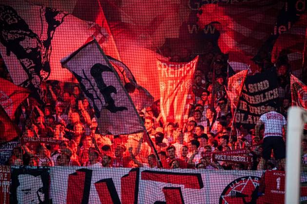 Pyrotechnik Begalo Fans Ultras Fortuna Duesseldorf GER, Holstein Kiel vs. Fortuna Duesseldorf, Fussball, 2. Bundesliga, Spieltag 33, Spielzeit 2023 2024, 11.05.2024 DFL REGULATIONS PROHIBIT ANY USE OF PHOTOGRAPHS AS IMAGE SEQUENCES AND OR QUASI-VIDEO GER, Holstein Kiel vs. Fortuna Duesseldorf, Fussball, 2. Bundesliga, Spieltag 33, Spielzeit 2023 2024, 11.05.2024 Kiel *** Pyrotechnics Begalo Fans Ultras Fortuna Duesseldorf GER, Holstein Kiel vs Fortuna Duesseldorf, Football, 2 Bundesliga, Matchday 33, Season 2023 2024, 11 05 2024 DFL REGULATIONS PROHIBIT ANY USE OF PHOTOGRAPHS AS IMAGE SEQUENCES AND OR QUASI VIDEO GER, Holstein Kiel vs Fortuna Duesseldorf, Football, 2 Bundesliga, Matchday 33, Season 2023 2024, 11 05 2024 Kiel Copyright: xEibner-Pressefoto MarcelxvonxFehrnx EP_MFN