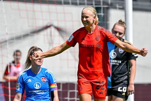 v.li.: Amelie Thöle (Nürnberg, 12) geschlagen, enttäuscht schauend, Enttäuschung, Frustration, disappointed, pessimistisch, Pernille Harder (FC Bayern München, FCB, 21) mit Torjubel, Jubel, Torjubel, Torerfolg, celebrate the goal, goal, celebration, Jubel ueber das Tor zum 2:0 durch Pernille Harder (FC Bayern München, FCB, 21), optimistisch, Action, Aktion, 12.05.2024, München (Deutschland), Fussball, Google Pixel Frauen-Bundesliga, FC Bayern München - 1. FC Nürnberg, DFB DFL REGULATIONS PROHIBIT ANY USE OF PHOTOGRAPHS AS IMAGE SEQUENCES AND OR QUASI-VIDEO.