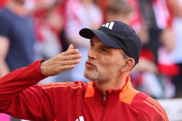 Trainer Thomas Tuchel (FCB) verabschiedet sich Fussball 1. BL FC Bayern Muenchen - VfL Wolfsburg 12.05.2024 Allianz Arena FOTO: Mladen Lackovic LakoPress