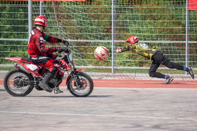 Halle, Deutschland 13. April 2024: Motoball Bundesliga Nord - 2023 2024 - 1.MBC 70 90 Halle Neustadt vs. MSC Jarmen Torwart John Renner (Jarmen) Motoball Stadion Sachsen-Anhalt