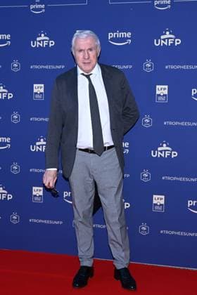 Luis Fernandez attends the UNFP Trophy Awards 2024 at Pavillon d Armenonville on May 13, 2024 in Paris, France. ( Photo by federico pestellini panoramic ) - FOOTBALL : Tapis rouge des Trophees UNFP - Paris - 13 05 2024 FedericoPestellini Panoramic 