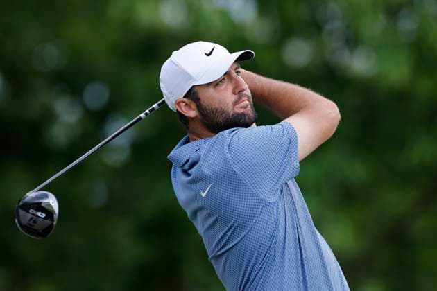 LOUISVILLE, KY - MAY 13: Scottie Scheffler (USA) plays a shot during a practice round prior to the 2024 PGA, Golf Herren Championship on May 13, 2024, at Valhalla Golf Club in Louisville, Kentucky. (Photo by Joe Robbins Icon Sportswire) GOLF: MAY 13 PGA Championship - Practice Round EDITORIAL USE ONLY Icon573240513073