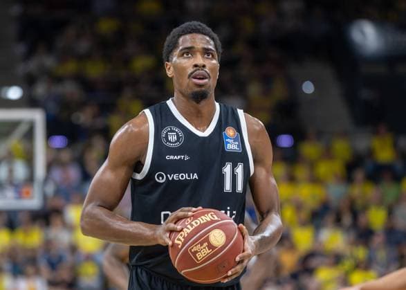Oldenburg, Niedersachsen, DEU, 14.05.2024, William Christmas (Veolia Towers Hamburg). EWE Baskets Oldenburg vs. Veolia Towers Hamburg. 1. Basketball-Bundesliga Saison 2023 2024, Play-Ins, Grosse EWE Arena. EWE Baskets Oldenburg vs. Veolia Towers Hamburg