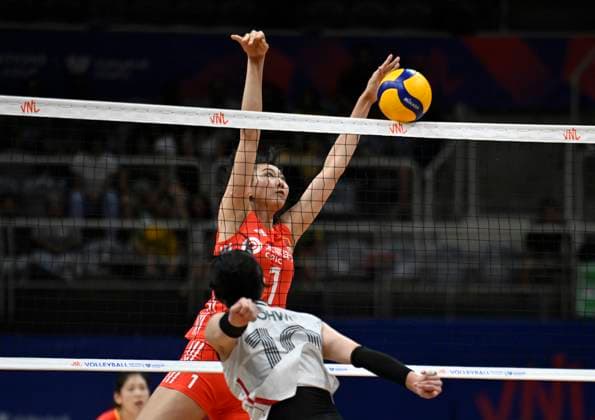 Rio de Janeiro, Brazil 15th May 2024: Xinyue Yuan of China at the net during the Volleyball Nations League 2024 match between China and South Korea at the Maracanazinho Gymnasium in Rio de Janeiro, Brazil (Andre Ricardo SPP) Copyright: xAndrexRicardo SPPx spp-en-AnRi-andrericardo-4