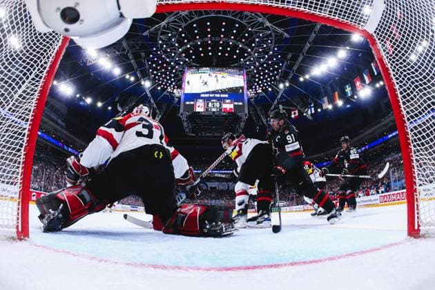 Ice hockey, Eishockey - IIHF WC 2024 PRAGUE,CZECH REPUBLIC,14.MAY.24 - ICE HOCKEY - IIHF Ice Hockey World Championship, WM, Weltmeisterschaft 2024, group stage, Austria vs Canada. Image shows David Madlener, Clemens Unterweger (AUT) and John Tavares (CAN). Keywords: netcam.  GEPAxpictures xDanielxGoetzhaber