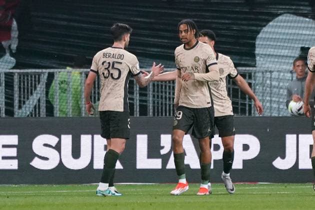 Joie - Bradley Barcola (Paris SG) - Lucas Beraldo (Paris SG) FOOTBALL : OGC Nice vs Paris SG - Ligue 1 Uber Eats - Nice - 15 05 2024 NorbertScanella Panoramic 