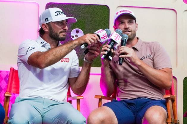 Sport Bilder des Tages May 15, 2024, Louisville, Kentucky, USA: Max Homa (L) and Wyndham Clark attend a special T-Mobile event before the 2024 PGA, Golf Herren Championship at Valhalla Golf Club in Louisville, Kentucky. Louisville USA - ZUMAw109 20240515_fap_w109_005 Copyright: xDebbyxWongx
