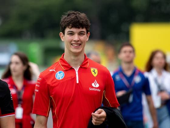 Oliver Bearman (MoneyGram Haas F1 Team, Ferrari Academy Junior) beim Trackwalk, ITA, Formel 1 Weltmeisterschaft, Grand Prix Emilia-Romagna Imola, Autodromo Enzo e Dino Ferrari, Media Day, 16.05.2024 ITA, Formel 1 Weltmeisterschaft, Grand Prix Emilia-Romagna Imola, Autodromo Enzo e Dino Ferrari, Media Day, 16.05.2024 Imola Copyright: xEibner-Pressefoto Memmlerx EP_MMR