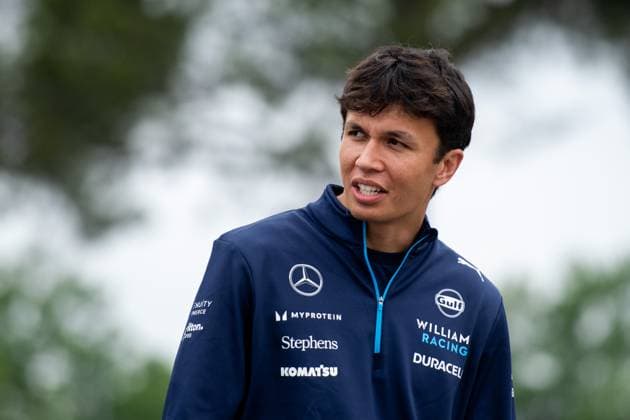 Alexander Albon (Williams Racing, 23) beim Trackwalk, ITA, Formel 1 Weltmeisterschaft, Grand Prix Emilia-Romagna Imola, Autodromo Enzo e Dino Ferrari, Media Day, 16.05.2024 ITA, Formel 1 Weltmeisterschaft, Grand Prix Emilia-Romagna Imola, Autodromo Enzo e Dino Ferrari, Media Day, 16.05.2024 Imola Copyright: xEibner-Pressefoto Memmlerx EP_MMR